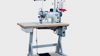 Automated workstation for sewing a zipper from a roll while cutting the center of the fabric EWS 9987 ASS