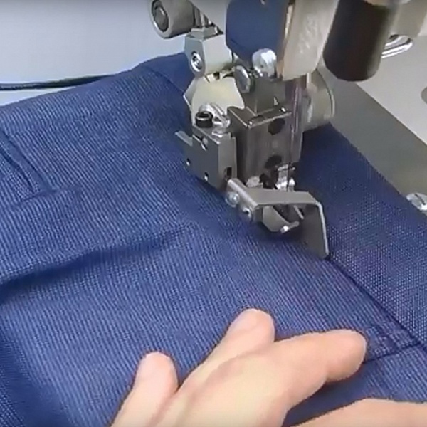 Equipped lockstitch workstation for stitching around the waist of skirts and trousers DURKOPP ADLER 550-5-5-2 1