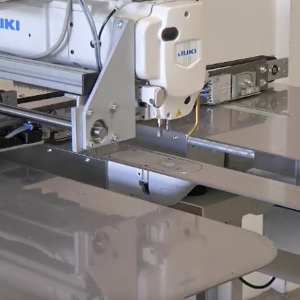 Швейный автомат для производства подушек безопасности Juki AMS-221